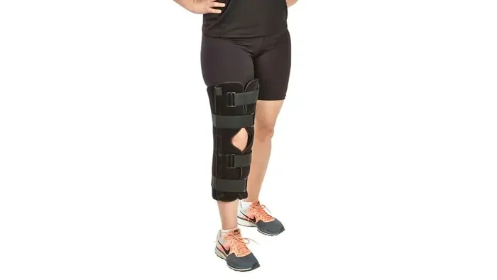FREEDOM comfort Three-Panel – Knee Immobilizer One Size Fits Most D-Ring / Hook and Loop Strap Closure 19 to 23 Inch Thigh Circumference Left or Right Knee – 66758