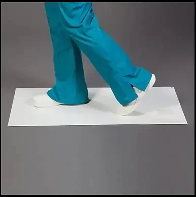 Health Care Logistics – Adhesive Floor Mat 18 X 36 Inch White – 17736