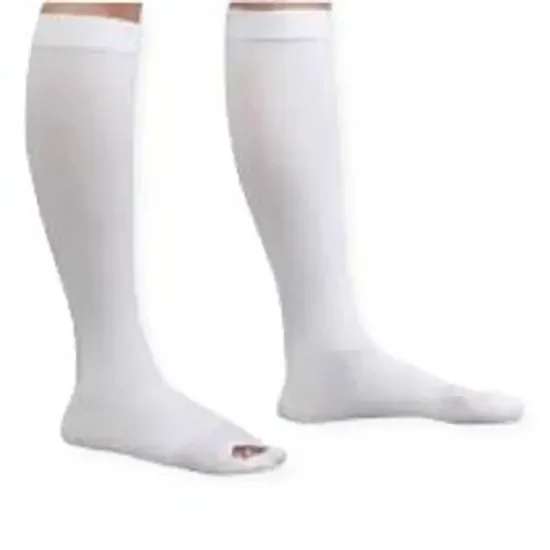 Health Support – Compression Socks Size D / Regular Navy Closed Toe – 251407