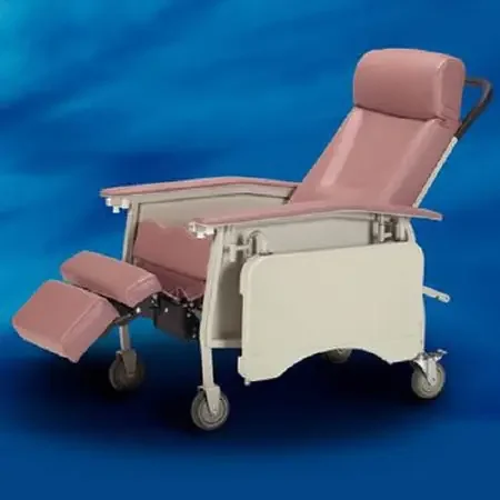 Invacare Deluxe – Recliner Blue Ridge 4 Casters – 552621B
