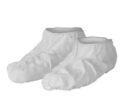 KleenGuard A40 – Shoe Cover One Size Fits Most Shoe High Seamless Sole White NonSterile – 27000