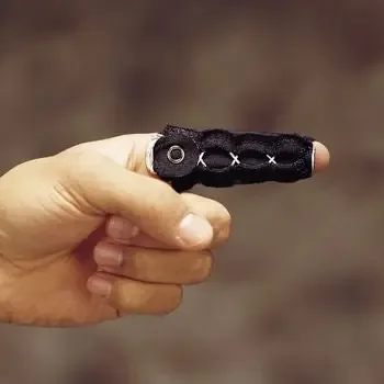 LMB Finger Hugger – Finger Support Left Hand Black – 55327503