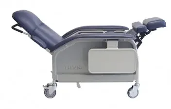 Lumex – Clinical Care Recliner Oatmeal 4 Casters – FR577RG8602