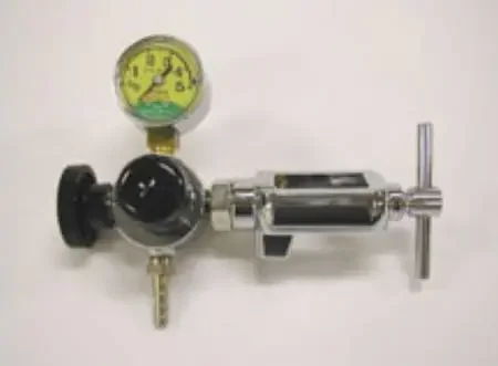 Mada Medical Products – Mini Oxygen Regulator 0 – 5 LPM Extended DISS Outlet CGA-870 – 1443-S