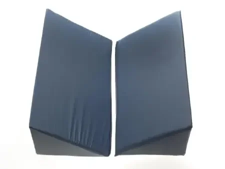 Medline – Positioner Wedge 24 W X 24 D X 12 H Inch Foam Freestanding – MSC04123