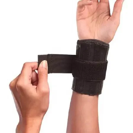 Mueller – Wrist Support Wraparound Fabric / Steel Left or Right Hand Black One Size Fits Most – 55115301