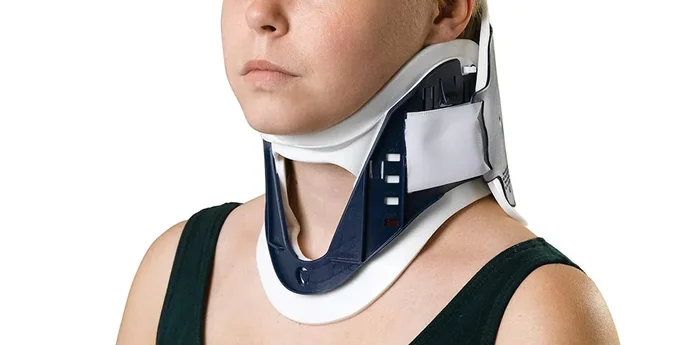 Ossur Patriot – Extrication Cervical Collar Preformed Pediatric One Size Fits Most One-Piece / Trachea Opening Adjustable Height 8 to 18 Inch Neck Circumference – PHP-PP